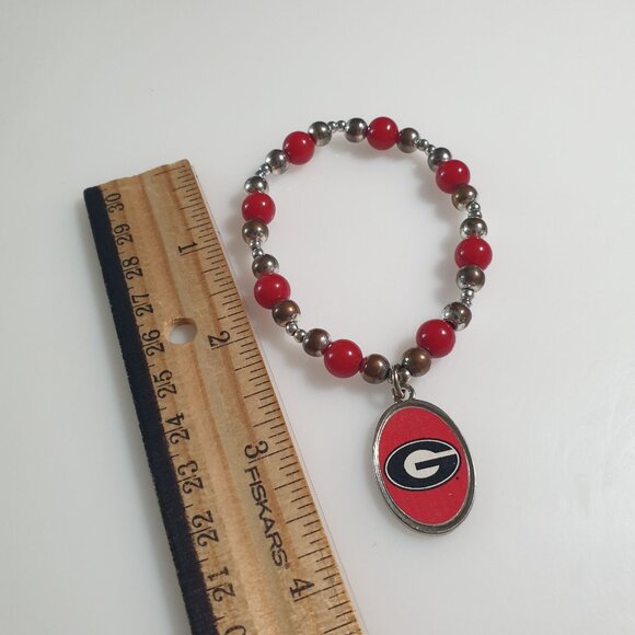 University Of Georgia Bulldogs Stretch Beaded Bracelet Red Charm Beads Football - Picture 3 of 4